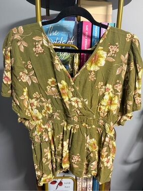 Women’s Maurice’s V-Neck Floral Blouse